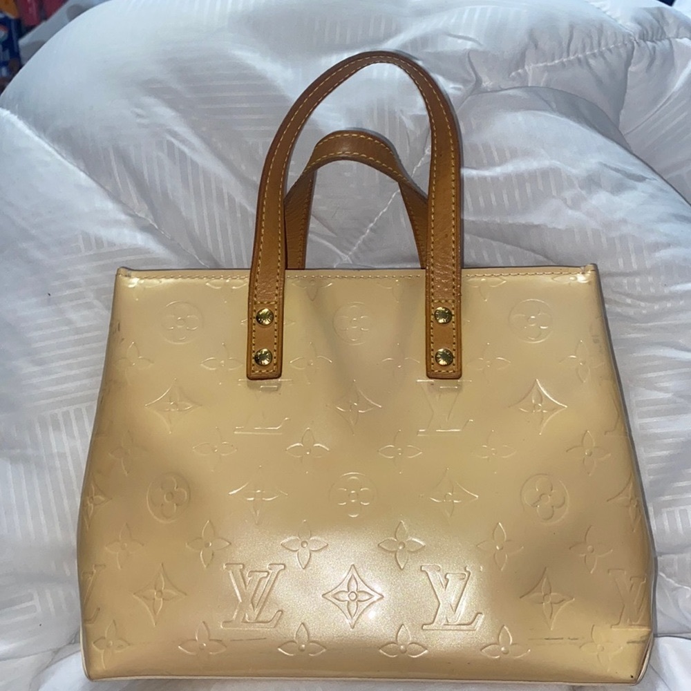 Authentic Louis Vuitton Vernis Reed PM